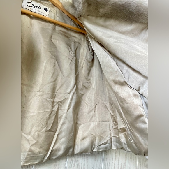 Silver’s of Topeka Stunning Custom Vintage Silver Mink Cape Small - Picture 9 of 9